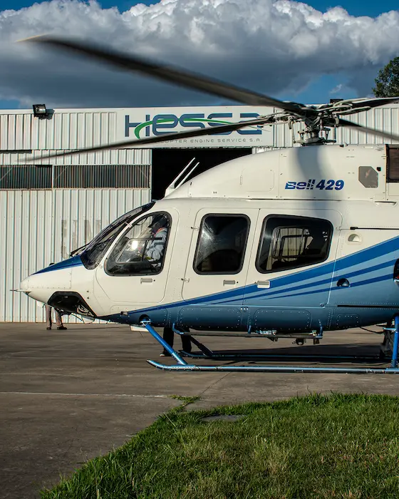 Helicóptero en plataforma de HESSA